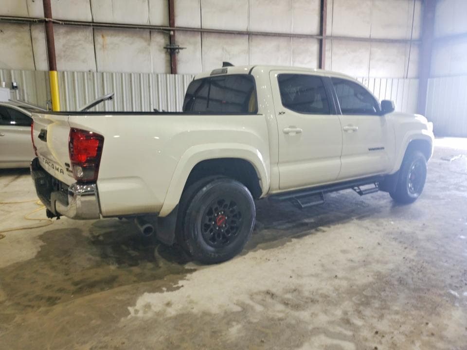 2022 TOYOTA TACOMA SR5 V6 3