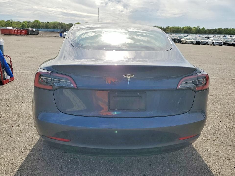 2023 TESLA MODEL 3 6