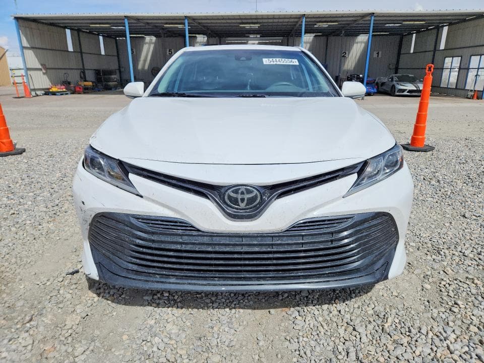 2020 TOYOTA CAMRY LE 5