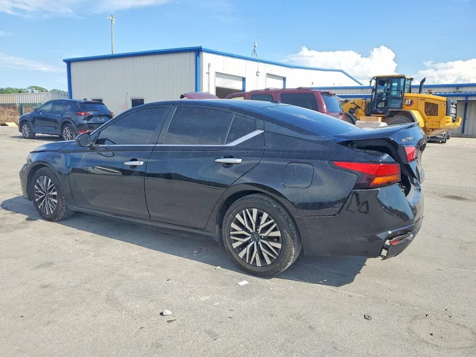 2023 NISSAN ALTIMA SV 2