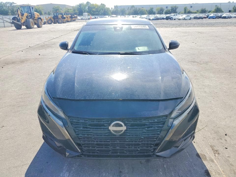 2023 NISSAN ALTIMA SV 5