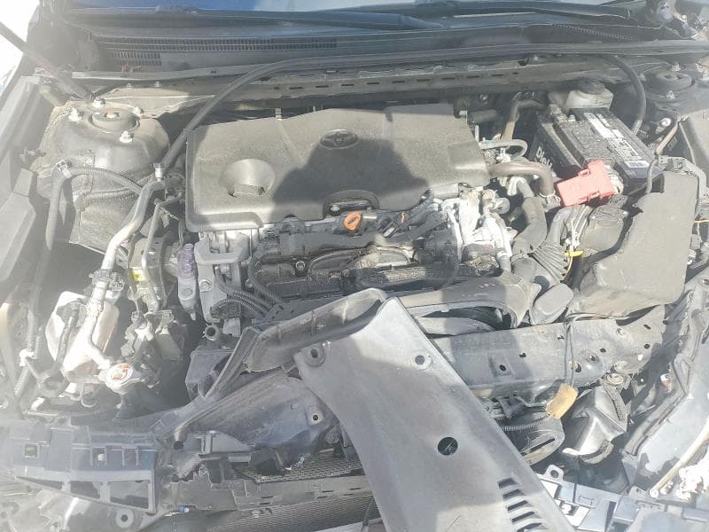 2019 TOYOTA CAMRY SE 11