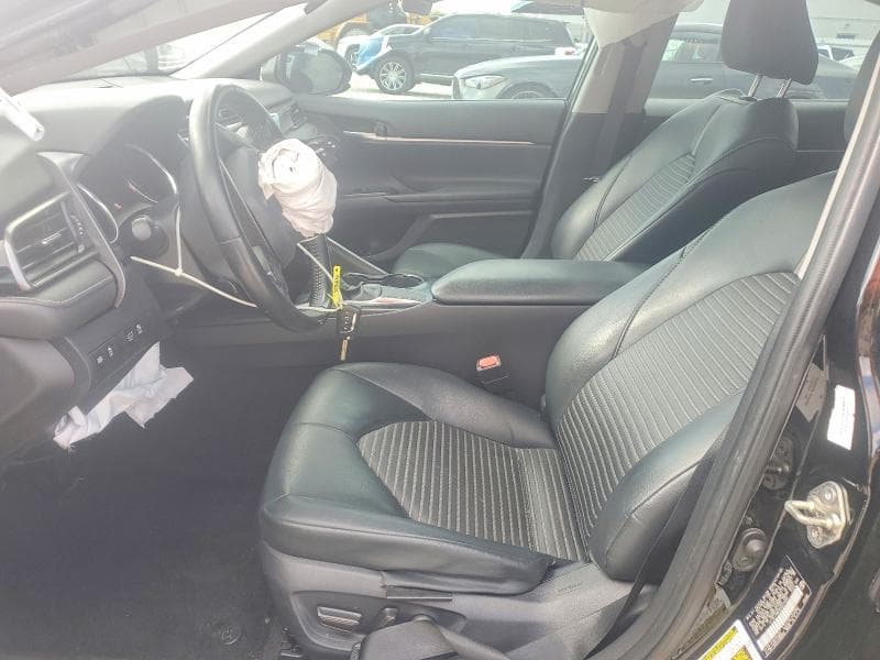 2019 TOYOTA CAMRY SE 7