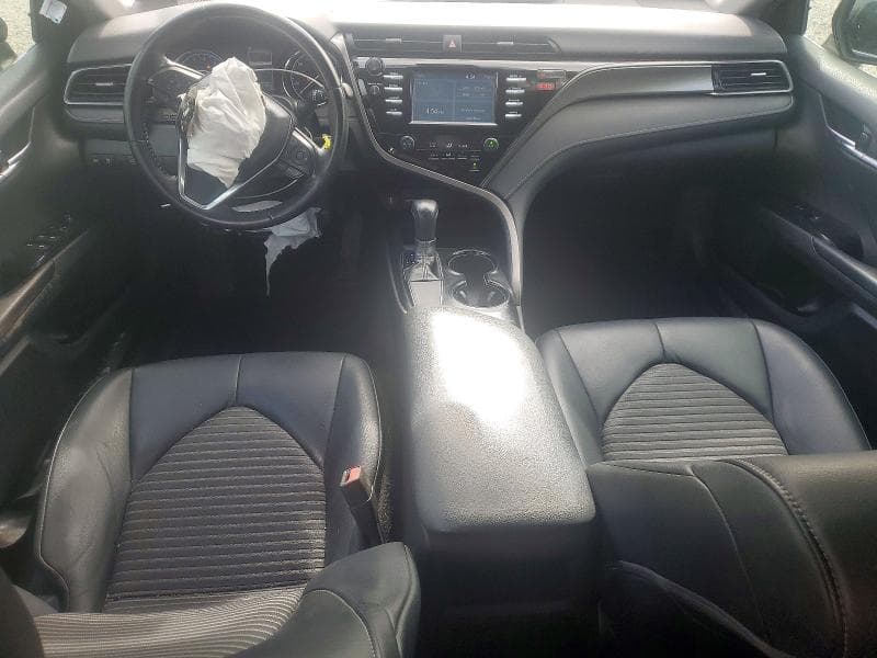 2019 TOYOTA CAMRY SE 8