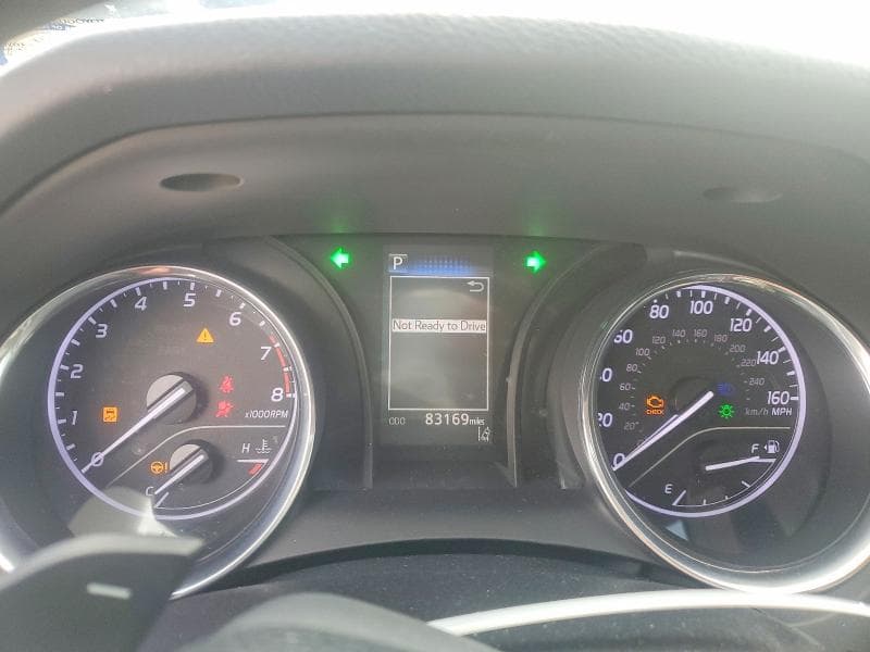 2019 TOYOTA CAMRY SE 9