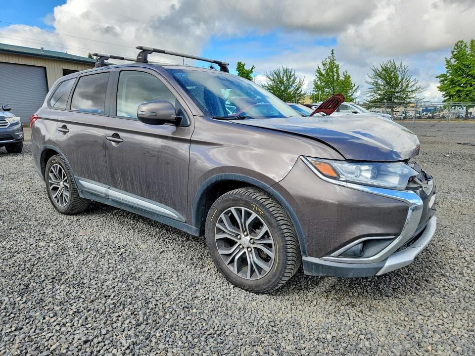 2016 MITSUBISHI OUTLANDER SE 4
