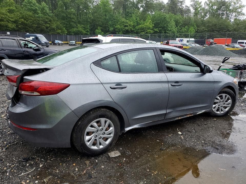 2018 HYUNDAI ELANTRA SE SE 3
