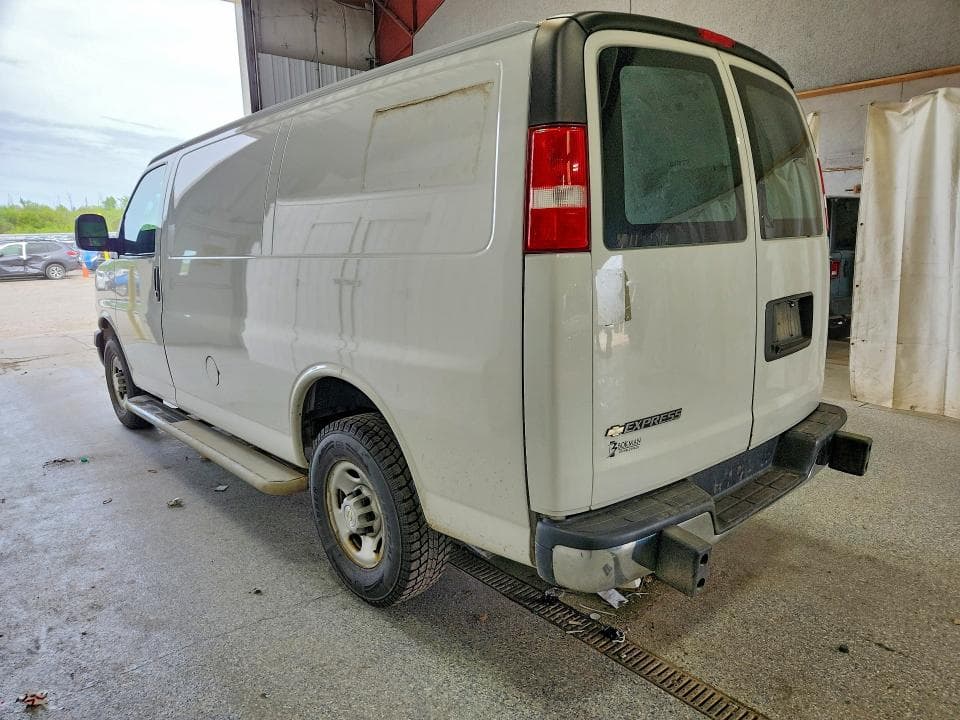 2021 CHEVROLET EXPRESS G2500 2