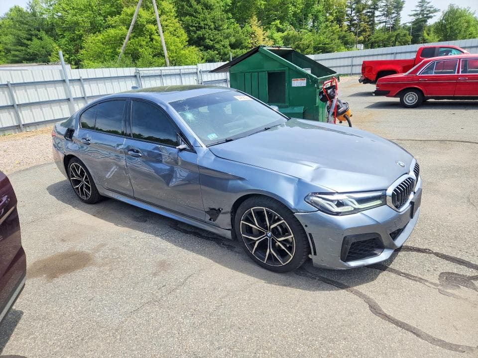 2022 BMW 530 XI 4
