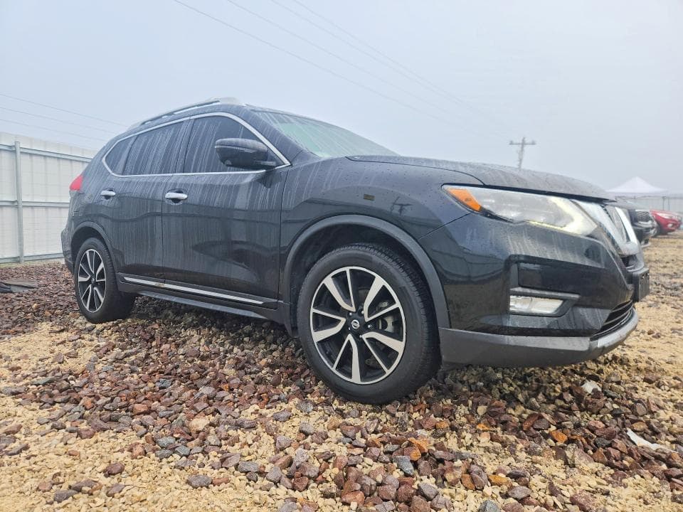 2017 NISSAN ROGUE SL 4