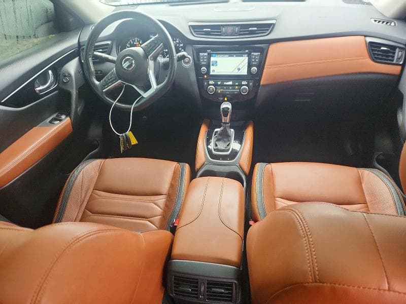 2017 NISSAN ROGUE SL 8