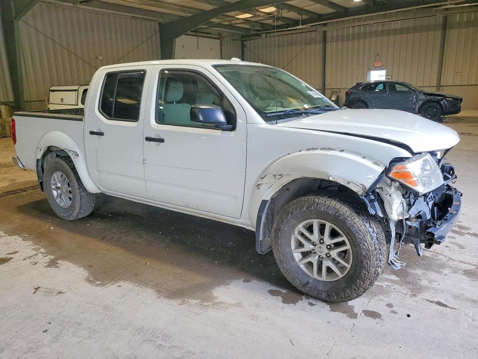 2017 NISSAN FRONTIER SV 4