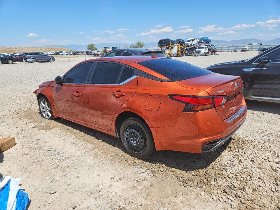 2022 NISSAN ALTIMA SR 2