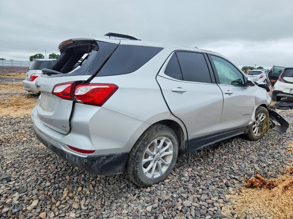 2021 CHEVROLET EQUINOX LT 3