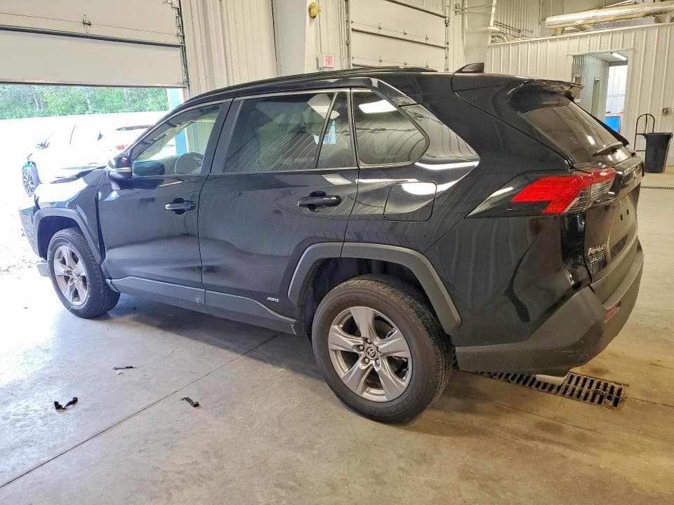 2025 TOYOTA RAV4 HYBRID XLE XLE 2