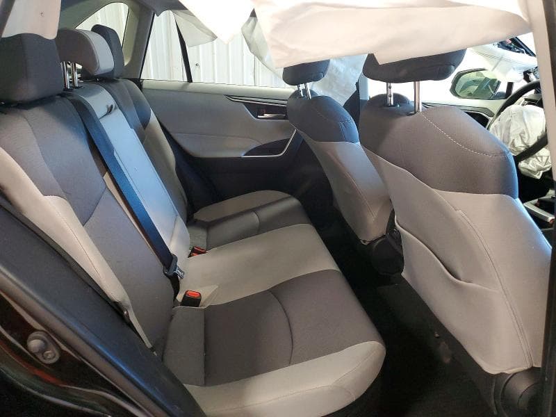 2025 TOYOTA RAV4 HYBRID XLE XLE 11