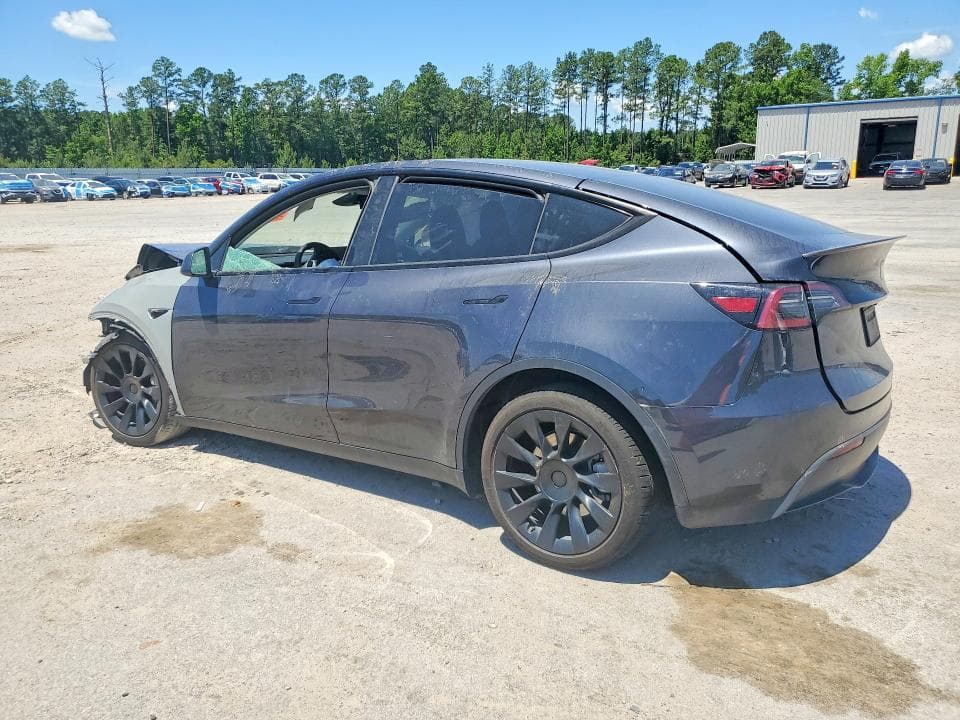 2025 TESLA MODEL Y 2
