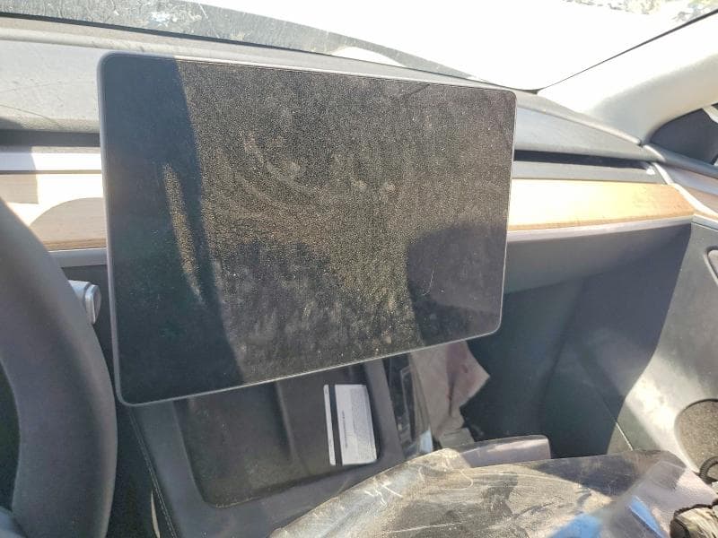 2025 TESLA MODEL Y 9