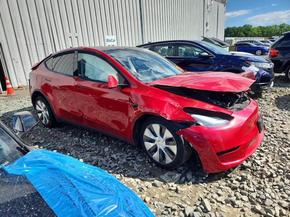 2023 TESLA MODEL Y 4