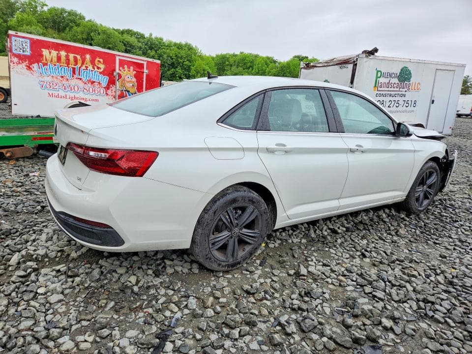 2022 VOLKSWAGEN JETTA SE 3