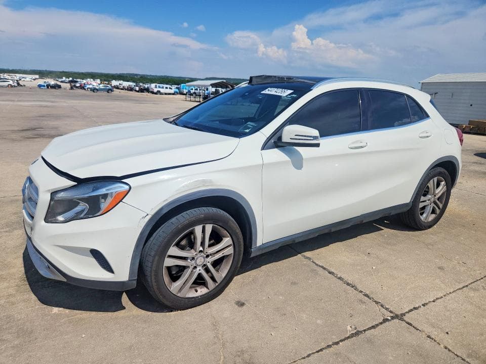 2016 MERCEDES-BENZ GLA 250