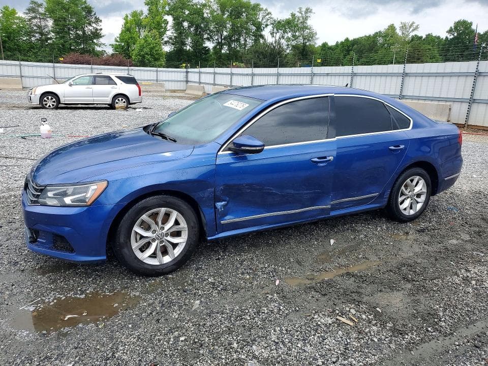 2017 VOLKSWAGEN PASSAT S - 1