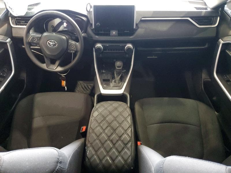 2025 TOYOTA RAV4 LE 8
