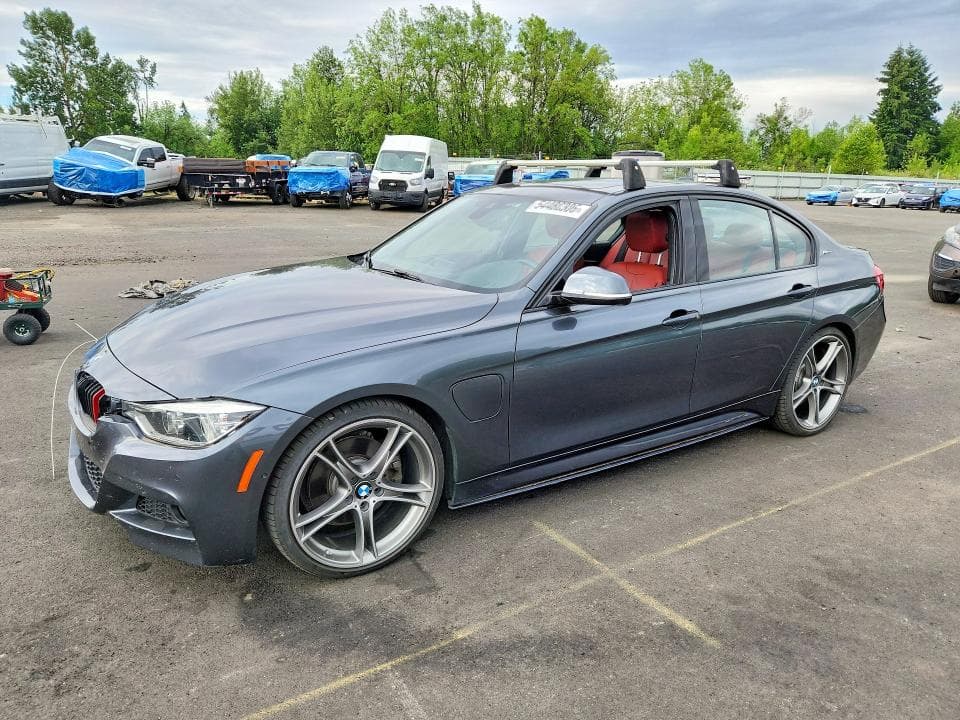 2017 BMW 330E 1