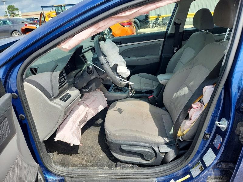 2019 HYUNDAI ELANTRA SEL SEL 7