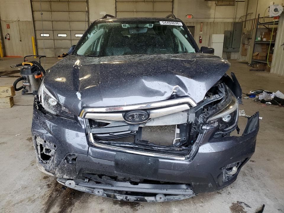 2021 SUBARU FORESTER LIMITED 5