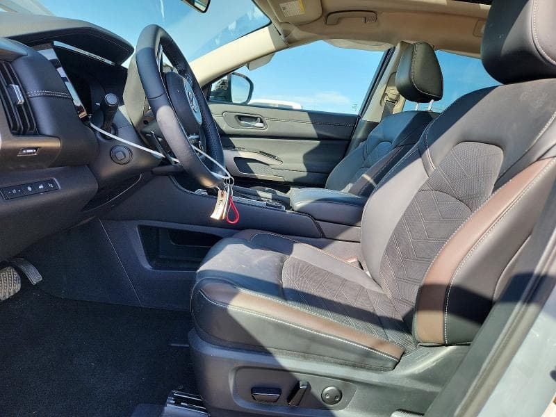 2025 NISSAN PATHFINDER PLATINUM PLATINUM 7