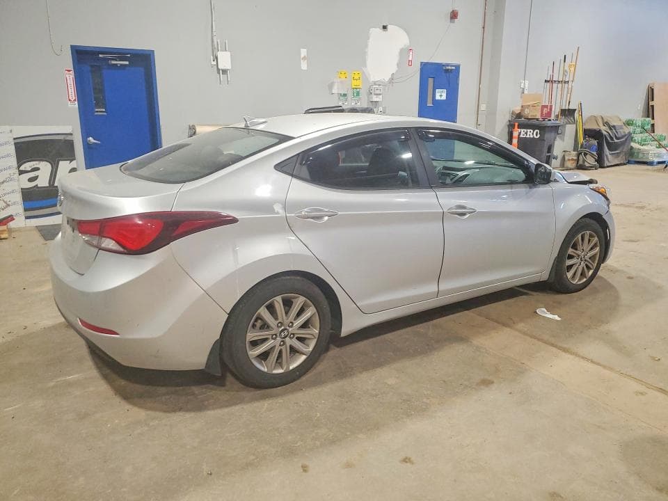 2016 HYUNDAI ELANTRA SE 3