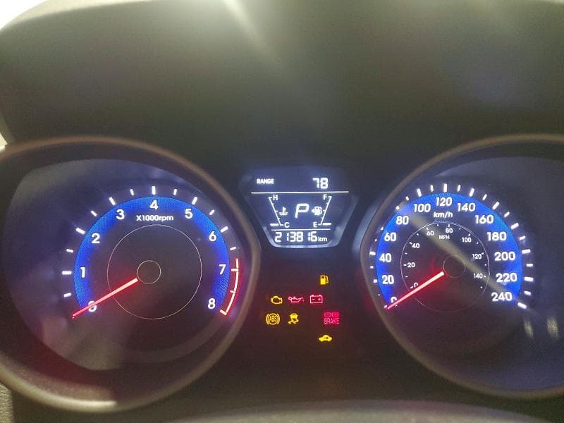 2016 HYUNDAI ELANTRA SE 9