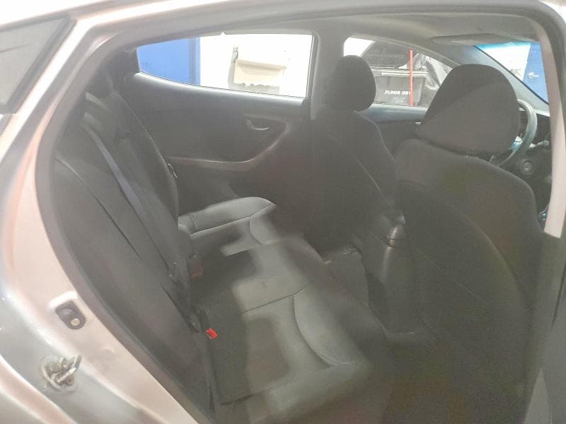 2016 HYUNDAI ELANTRA SE 10