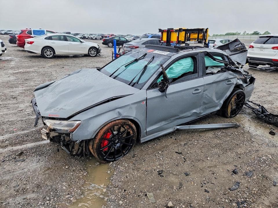 2020 AUDI RS3 1