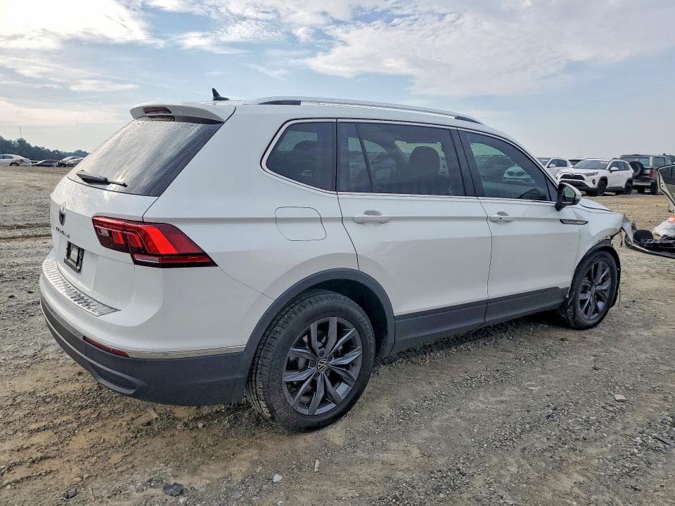 2022 VOLKSWAGEN TIGUAN 3