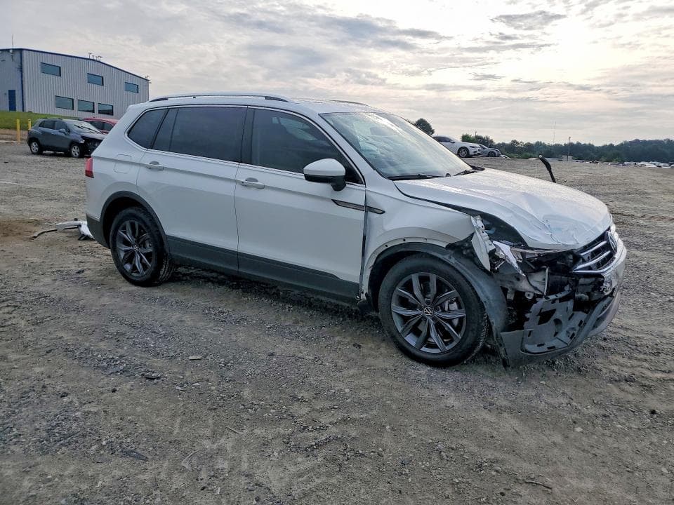 2022 VOLKSWAGEN TIGUAN 4