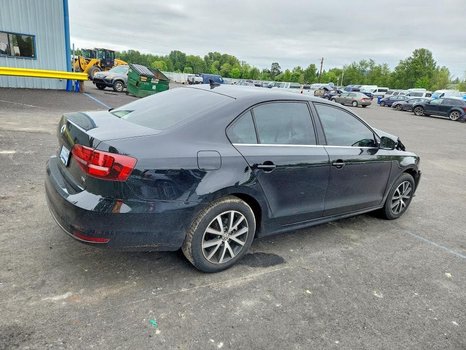 2017 VOLKSWAGEN JETTA SE 3