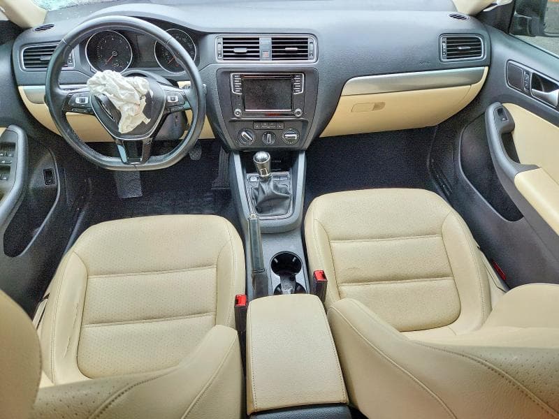 2017 VOLKSWAGEN JETTA SE 8