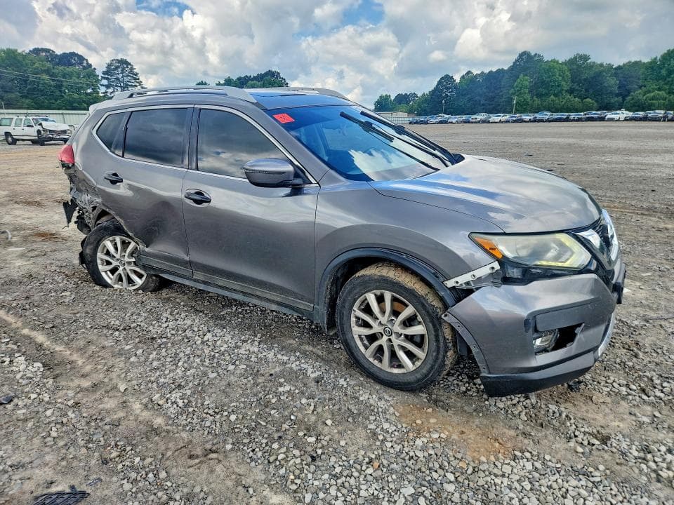 2017 NISSAN ROGUE SV SV 4