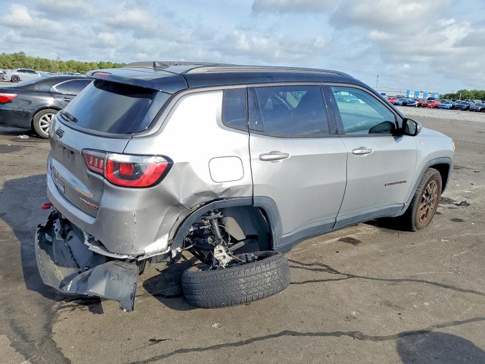 2019 JEEP COMPASS TRAILHAWK 3