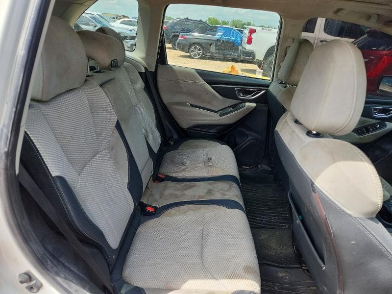 2019 SUBARU FORESTER PREMIUM 11