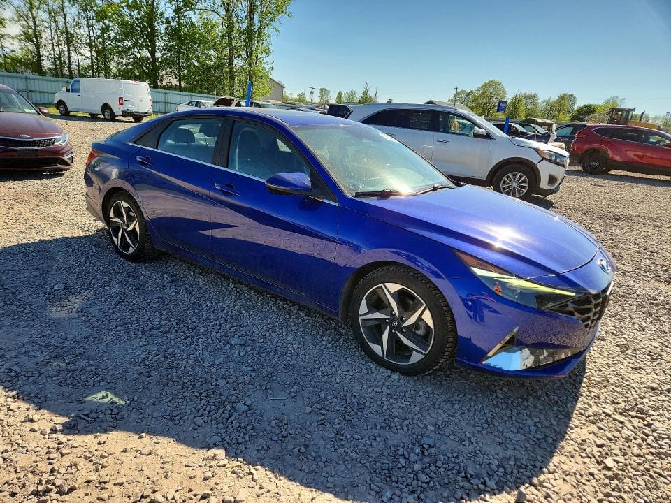 2023 HYUNDAI ELANTRA LIMITED 4