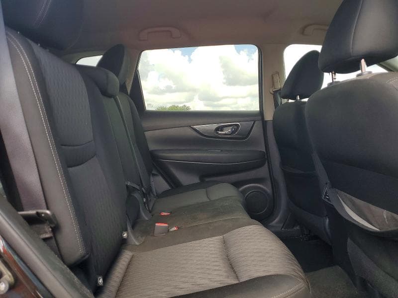 2018 NISSAN ROGUE SV 11