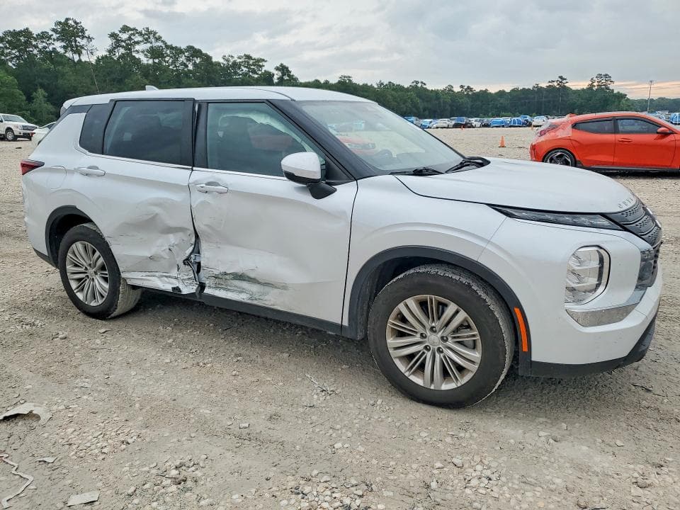 2023 MITSUBISHI OUTLANDER ES ES 4