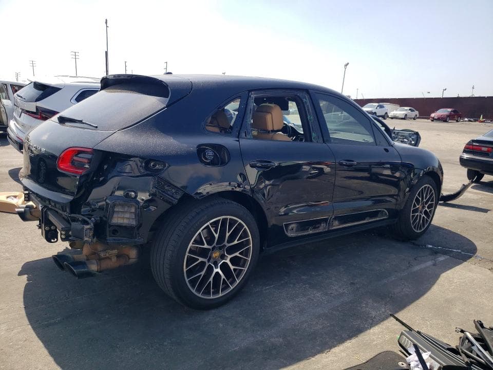 2018 PORSCHE MACAN 3