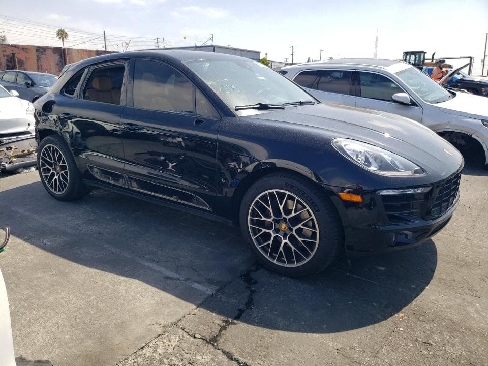 2018 PORSCHE MACAN 4