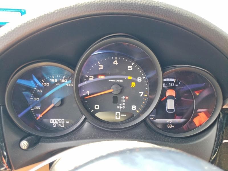 2018 PORSCHE MACAN 9