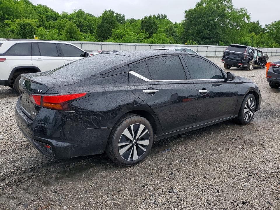 2021 NISSAN ALTIMA SV SV 3