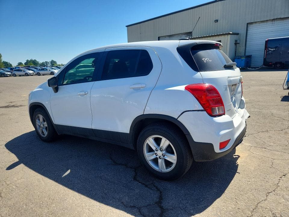 2022 CHEVROLET TRAX LS 2